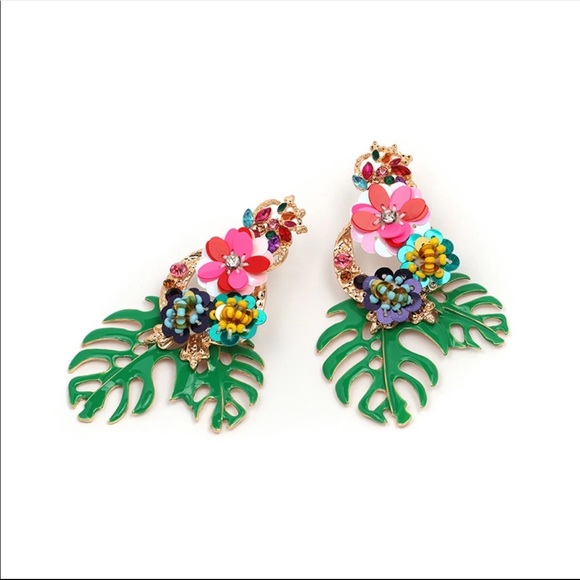 Zara Rio Monstera Earrings - Picture 3 of 7